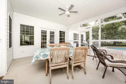 Exterior - 7525 E Longfield Dr, Hebron, MD 21830 photo 4 of 23