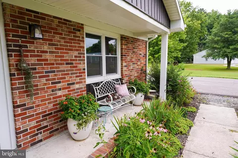 Exterior - 7209 Opal Cir, Hebron, MD 21830 photo 3 of 10