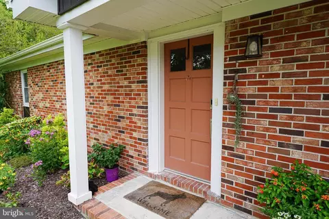 Exterior - 7209 Opal Cir, Hebron, MD 21830 photo 4 of 10