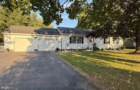 6151 Trails End Ct, Salisbury, MD 21801