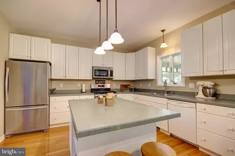 5277 Green Hill Cir, Quantico, MD 21856 photo 7