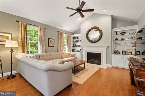 Living - 5973 Smithys Ln, Salisbury, MD 21801 photo 1 of 3