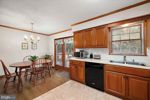 Kitchen - 925 Sumac Cir, Salisbury, MD 21804 photo 2 of 8