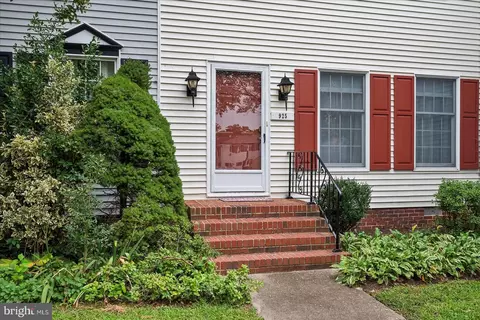 Exterior - 925 Sumac Cir, Salisbury, MD 21804 photo 3 of 5