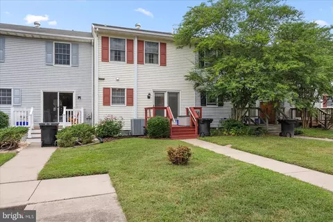 Exterior - 925 Sumac Cir, Salisbury, MD 21804 photo 4 of 5
