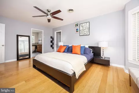 Bedroom - 27965 White Pond Dr, Salisbury, MD 21801 photo 8 of 9