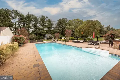 Exterior - 27965 White Pond Dr, Salisbury, MD 21801 photo 8 of 14
