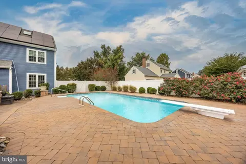Exterior - 27965 White Pond Dr, Salisbury, MD 21801 photo 5 of 14