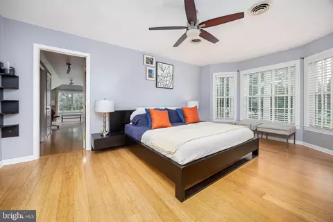 Bedroom - 27965 White Pond Dr, Salisbury, MD 21801 photo 6 of 9