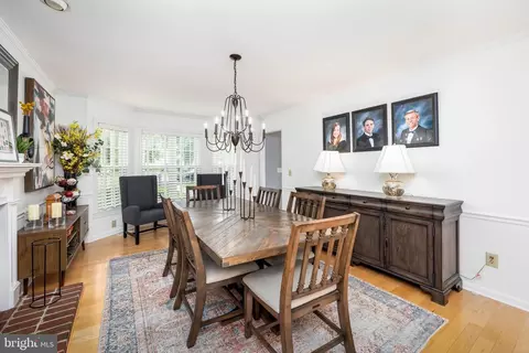 Dining - 27965 White Pond Dr, Salisbury, MD 21801 photo 2 of 4