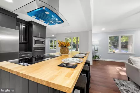 Kitchen - 1708 E Clear Lake Dr, Salisbury, MD 21804 photo 1 of 10