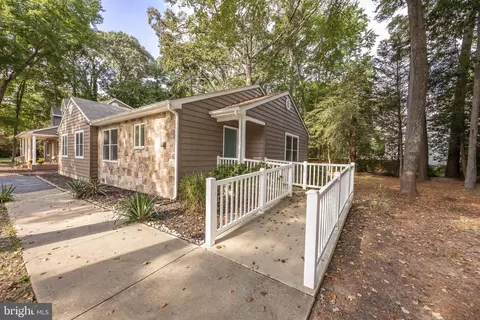 Exterior - 1708 E Clear Lake Dr, Salisbury, MD 21804 photo 14 of 17