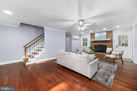 Living - 1708 E Clear Lake Dr, Salisbury, MD 21804 photo 2 of 7