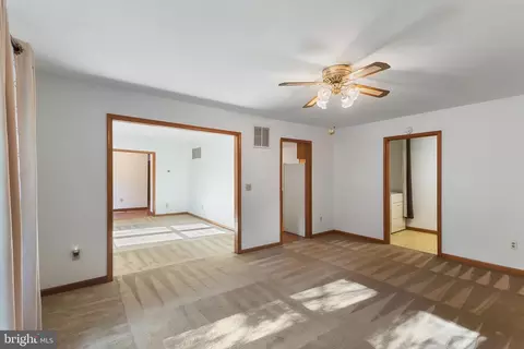 7328 Topaz Ct, Hebron, MD 21830 photo 10