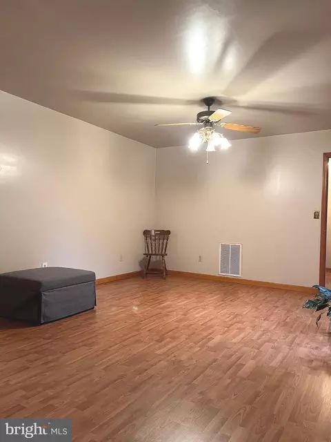 Living - 30883 Ward Rd, Salisbury, MD 21804 photo 5 of 6