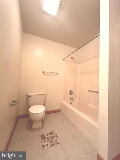 Bath - 30883 Ward Rd, Salisbury, MD 21804 photo 3 of 4