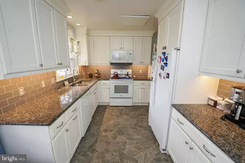 Kitchen - 30332 Dagsboro Rd, Salisbury, MD 21804 photo 1 of 4
