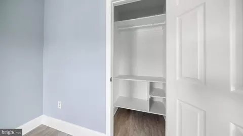 Entry Way - 301 E Chestnut St, Delmar, MD 21875 photo 11 of 13