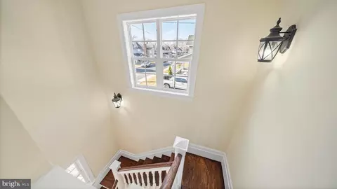Entry Way - 301 E Chestnut St, Delmar, MD 21875 photo 9 of 13