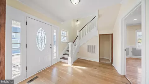 301 E Chestnut St, Delmar, MD 21875