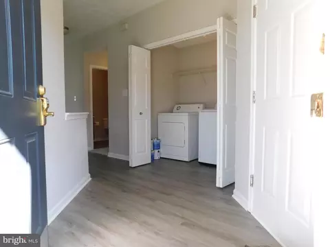 Entry Way - 9277 Tournament Dr, Delmar, MD 21875 photo 3 of 5