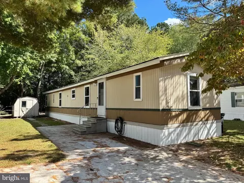 229 Sand Castle Blvd, Fruitland, MD 21826