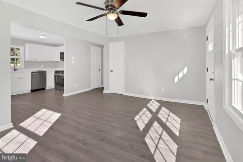 Entry Way - 667 Cook Dr, Salisbury, MD 21801 photo 2 of 2