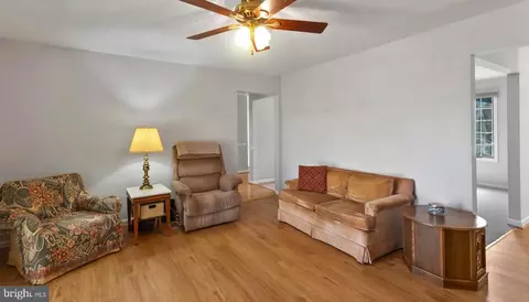 701 E Upland Ct, Salisbury, MD 21801 photo 4