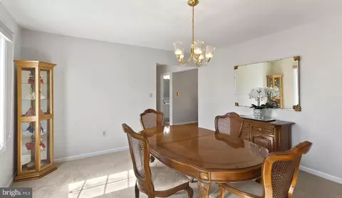 701 E Upland Ct, Salisbury, MD 21801 photo 9