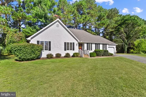 701 E Upland Ct, Salisbury, MD 21801 photo 2