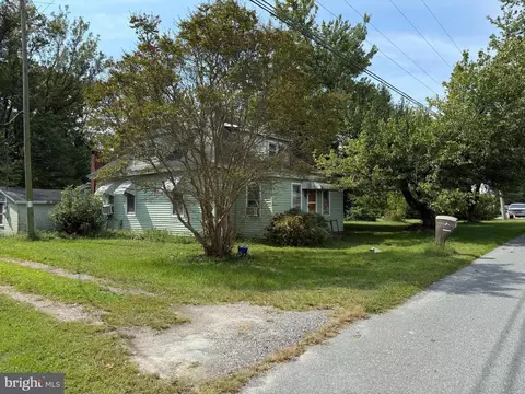 31597 E Line Rd, Delmar, MD 21875