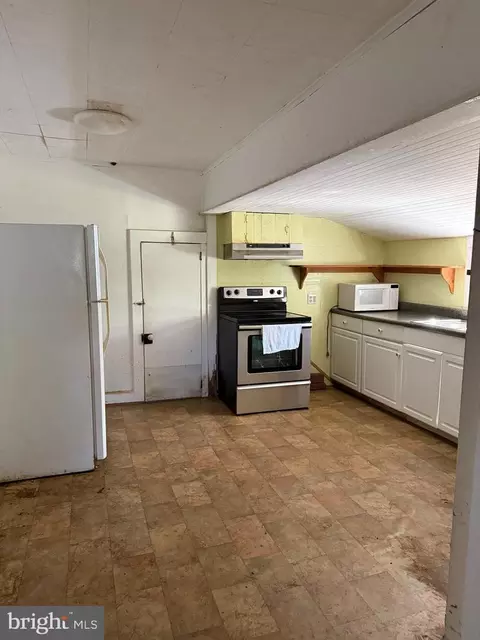 Kitchen - 31597 E Line Rd, Delmar, MD 21875 photo 1 of 1