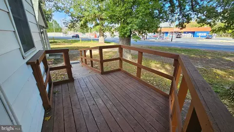 Exterior - 413 E Walnut St, Delmar, MD 21875 photo 9 of 10