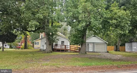 413 E Walnut St, Delmar, MD 21875