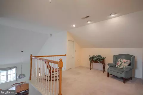 Entry Way - 907 Walbash St, Salisbury, MD 21804 photo 3 of 4