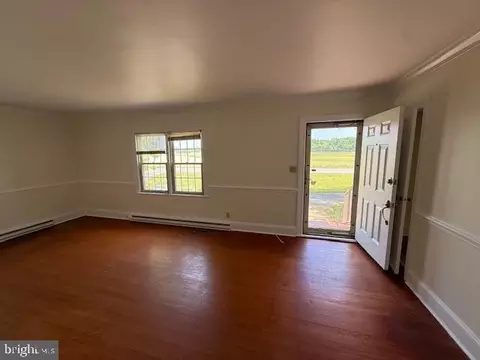 28955 Log Cabin Rd, Salisbury, MD 21801 photo 6