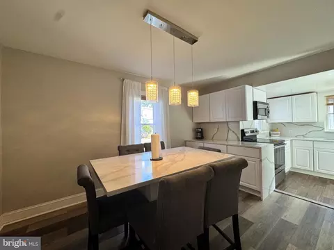Dining - 1012 Phillips Ave, Salisbury, MD 21804 photo 2 of 4