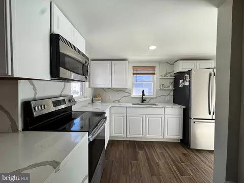 Kitchen - 1012 Phillips Ave, Salisbury, MD 21804 photo 1 of 3