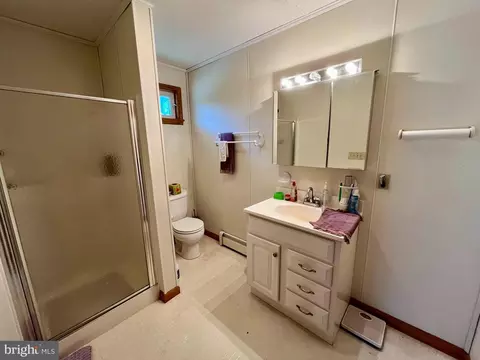 Bath - 504 Swan Rd, Salisbury, MD 21801 photo 2 of 2