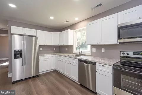 Kitchen - 8142 Burnt Mill Rd, Willards, MD 21874 photo 2 of 3