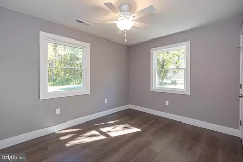 Bedroom - 8142 Burnt Mill Rd, Willards, MD 21874 photo 6 of 7