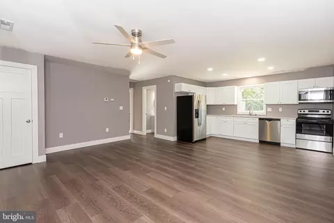 Living - 8142 Burnt Mill Rd, Willards, MD 21874 photo 4 of 4