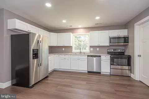 Kitchen - 8142 Burnt Mill Rd, Willards, MD 21874 photo 3 of 3