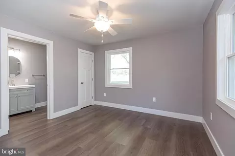 Bedroom - 8142 Burnt Mill Rd, Willards, MD 21874 photo 2 of 7