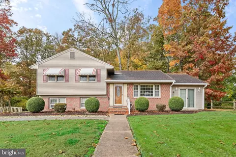1520 Woodridge Dr, Salisbury, MD 21804