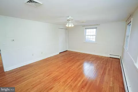 Living - 707 Camellia Rd, Salisbury, MD 21804 photo 9 of 9