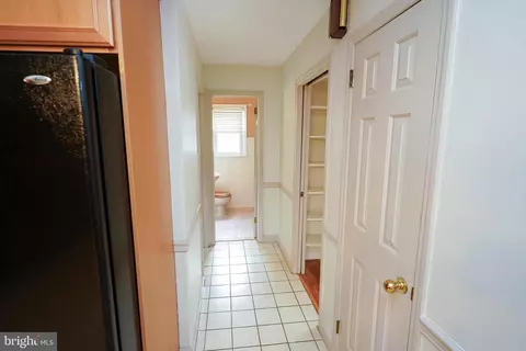 Entry Way - 707 Camellia Rd, Salisbury, MD 21804 photo 1 of 3
