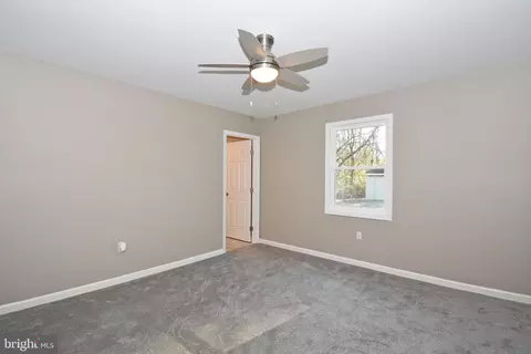 Bedroom - 516 Overbrook Dr, Salisbury, MD 21801 photo 12 of 15