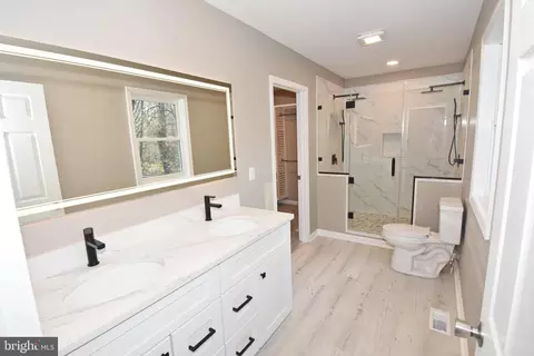 Bath - 516 Overbrook Dr, Salisbury, MD 21801 photo 6 of 11