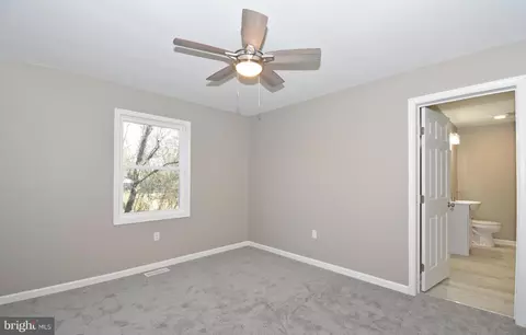 Bedroom - 516 Overbrook Dr, Salisbury, MD 21801 photo 8 of 15